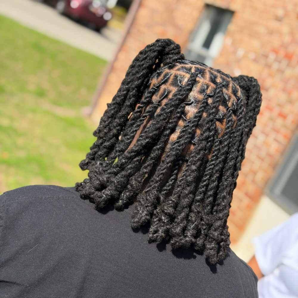 Kids Shampoo retwist and style at Dose Of Elle LLC in Tallahassee, FL