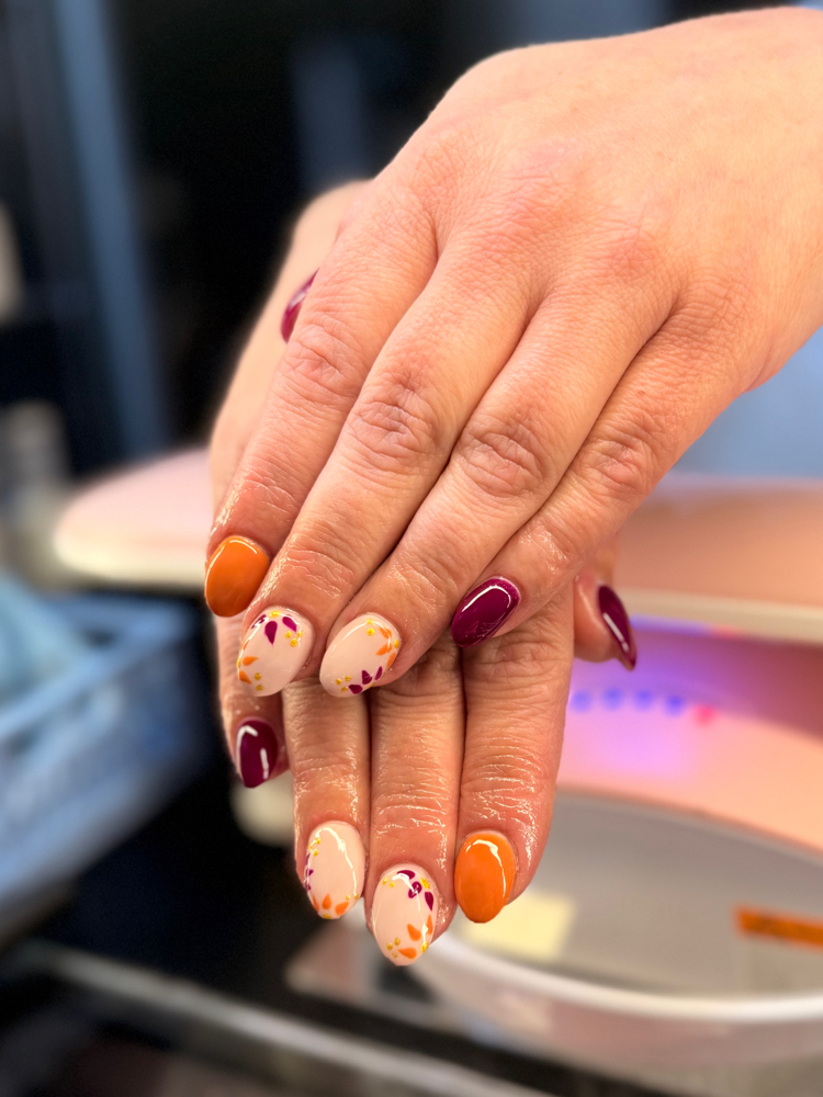 Fill in at Nails by Clover in Waverly, OH