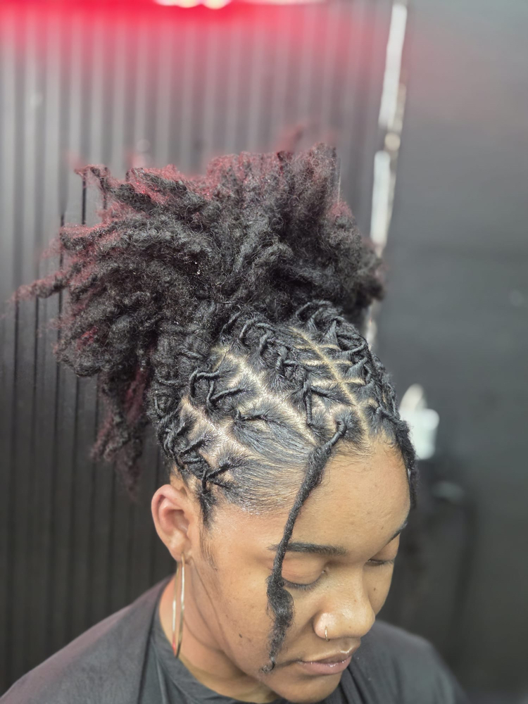 Loc Wash Retwist & Simple Style