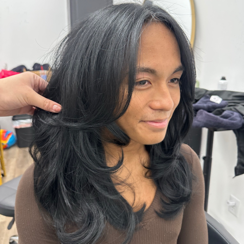 Blowout at beautywkiara in Waukee, IA
