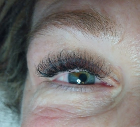 Volume Lash Extensions