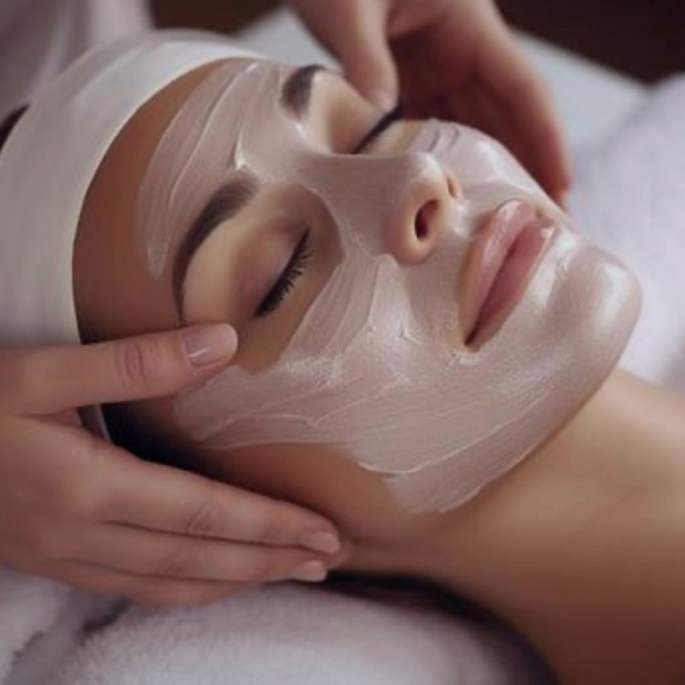 Essence Facial at Moss and Mane-HARRIMAN Location in Harriman, TN