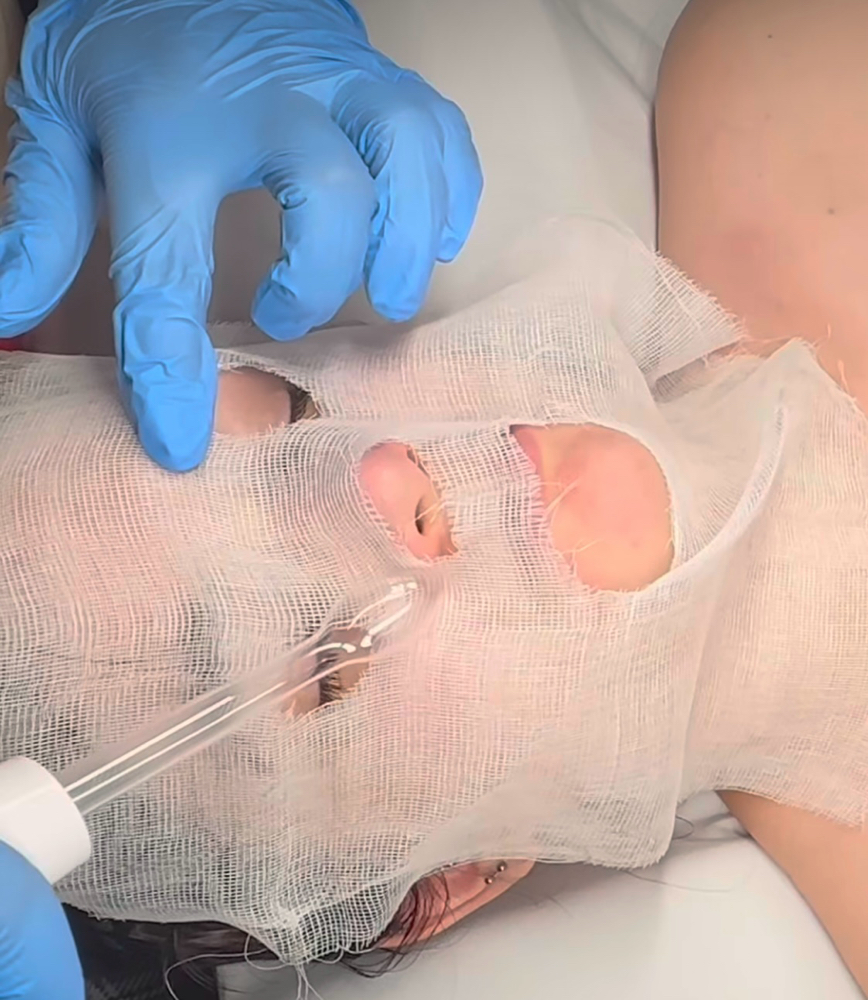 Customized Facial (Mondays Only)