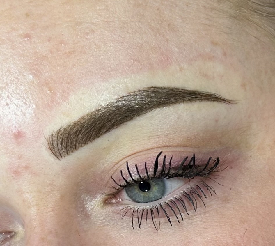 Initial Combo Microblading & Powder