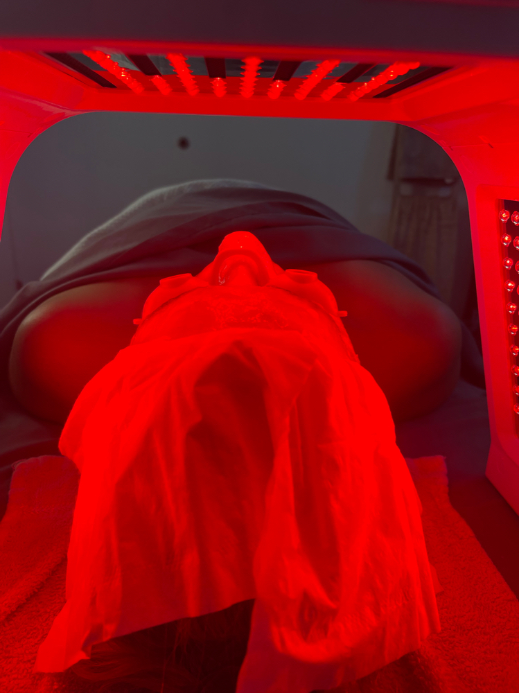 LED Light Therapy Facial