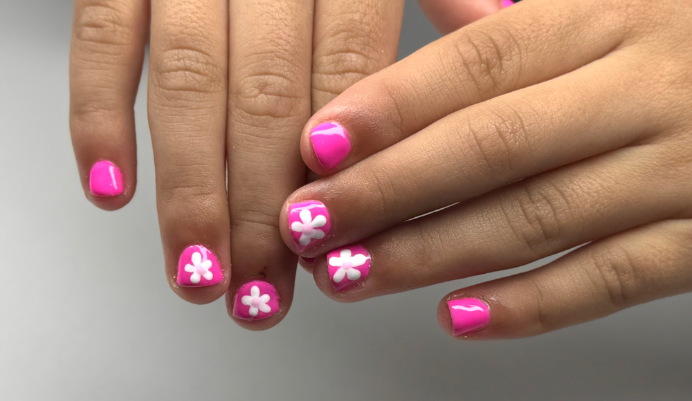 Kids Manicure/ Manicura Para Niñas