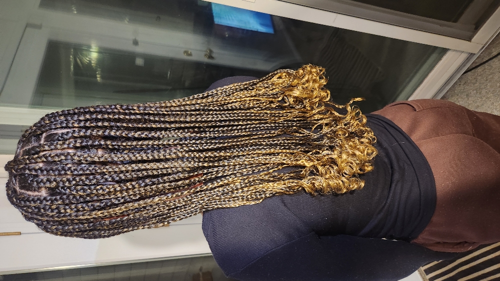 Small Knotless Braids