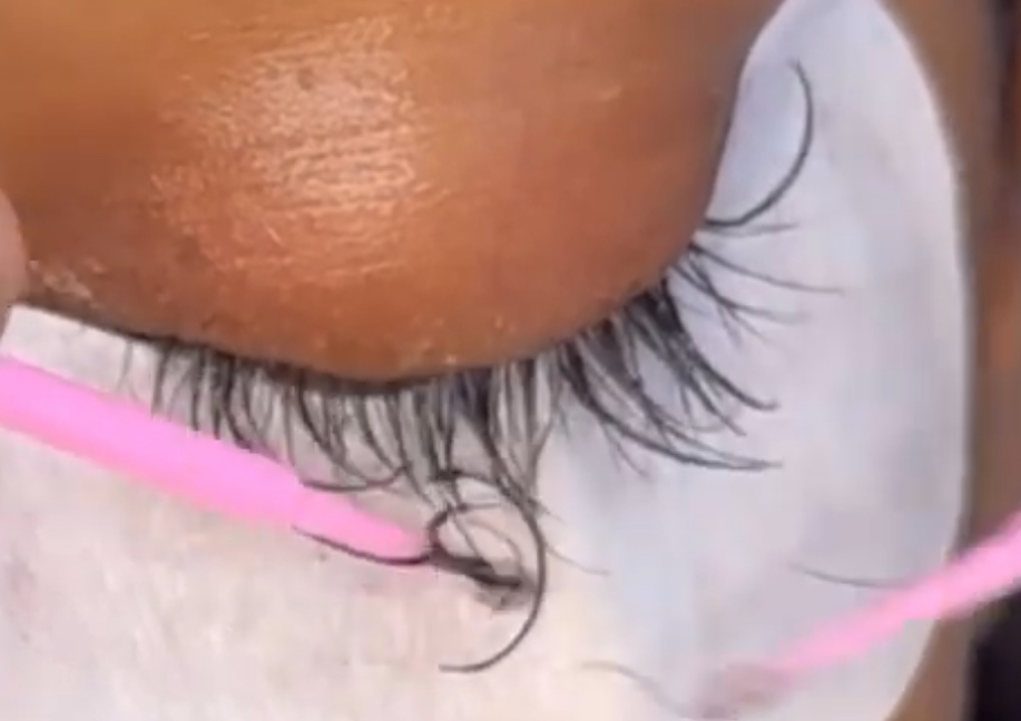 Lash Removal