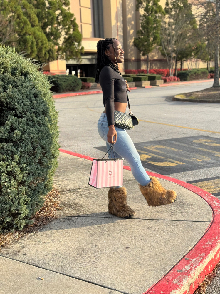 Goddess Locs - Shoulder Length