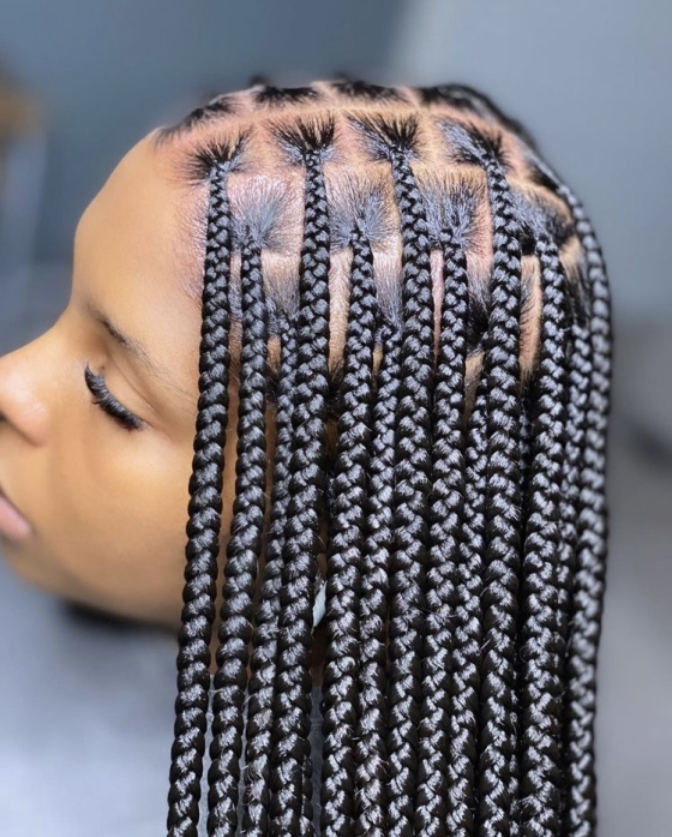 Medium Knotless Braids