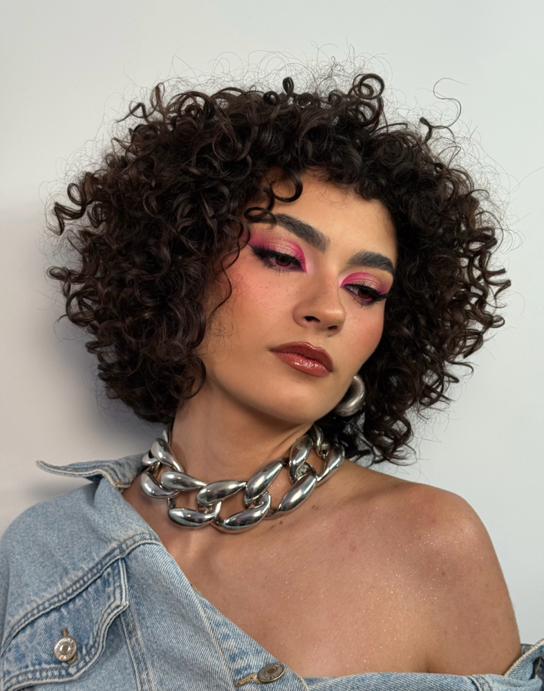 Halo Foxy Eyes at Jai Stylesss in Mayagüez, PR