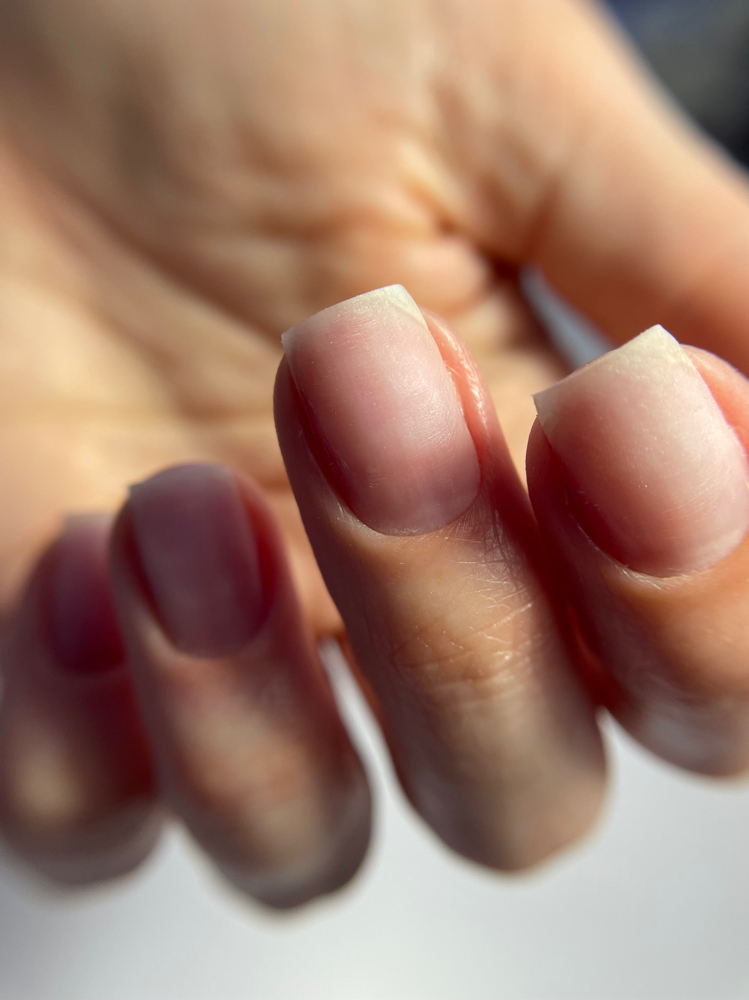 Regular manicure (no polish)