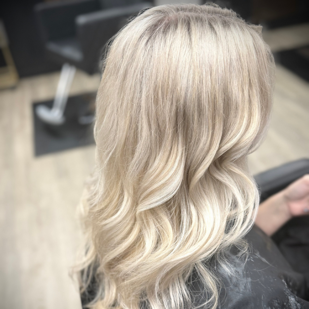 Full Bleach Out at Dye Pretty in Watertown, NY