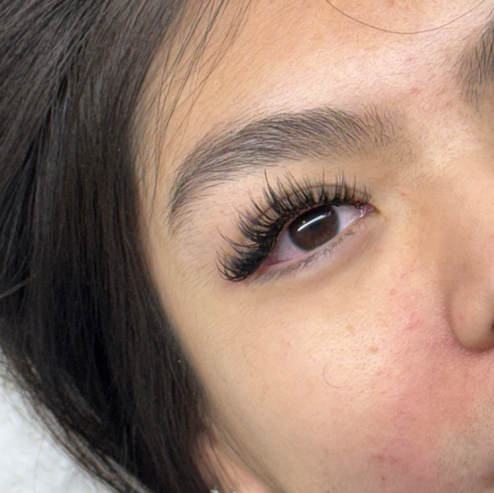 Junior Artist Fill at The Lash Parlor in Phoenix, AZ