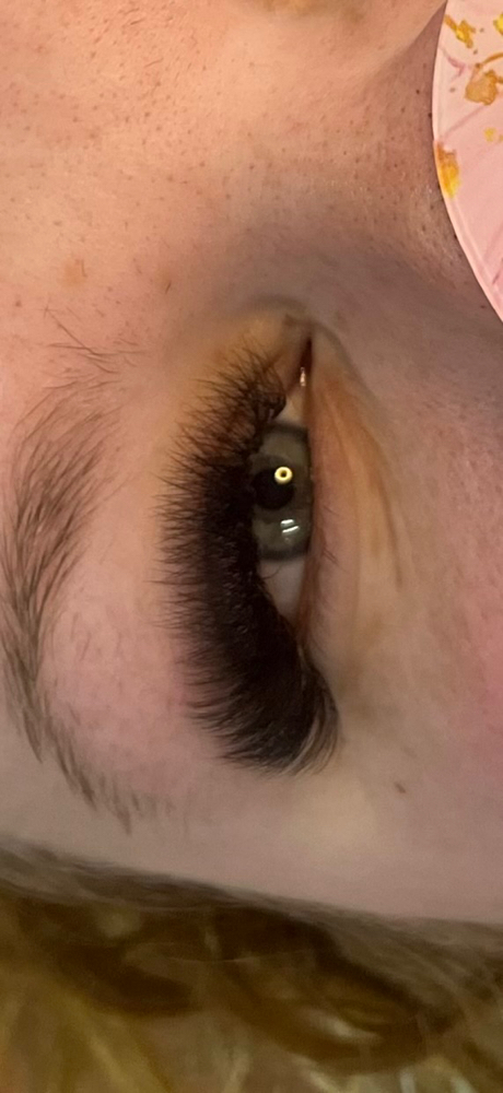 Volume/mega Lash extensions
