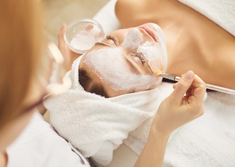 Balanced 60 Orlando Holistic Facial