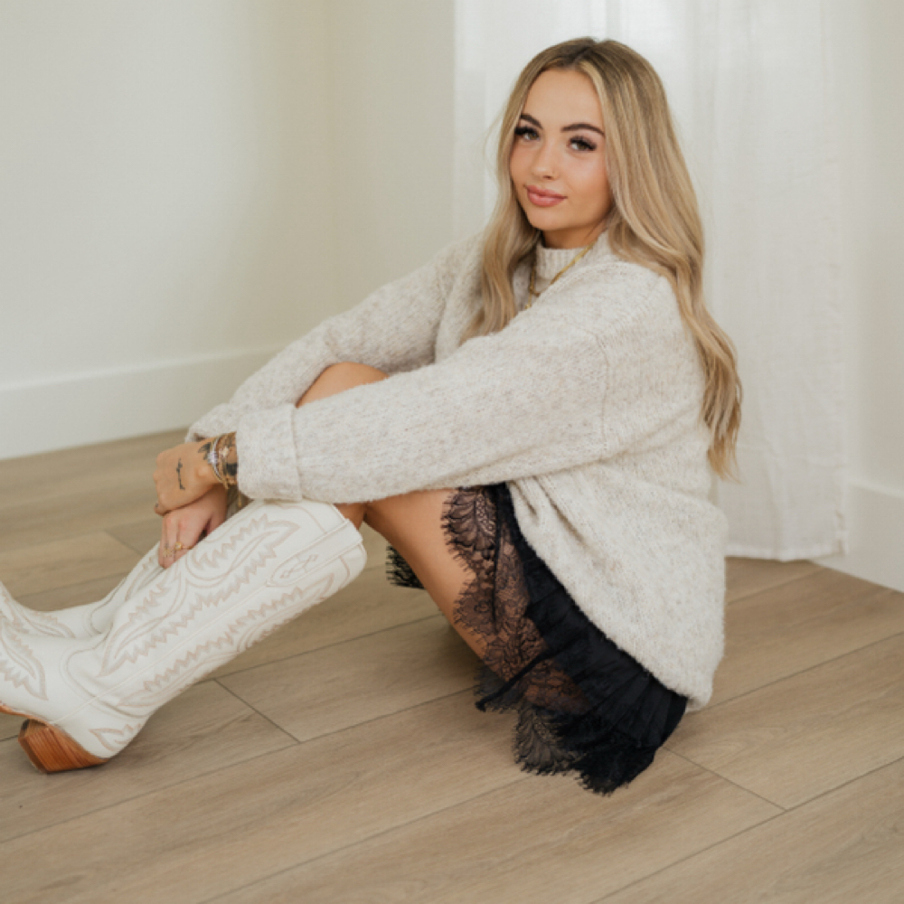 Services With JAIDA at Lola Lash Studio in Vernal, UT