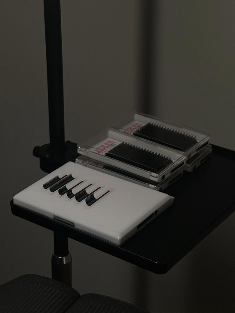 Hybrid Full Set at Zhou Lashes in Thousand Oaks, CA