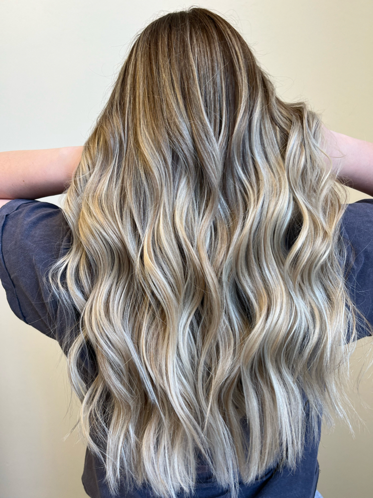 The Partial Blonding Vibe ✨