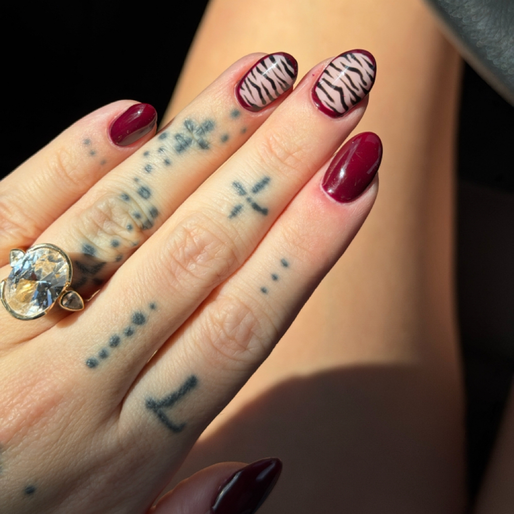 Gel Manicure WITH NAIL ART at Miss B Nails in Follansbee, WV
