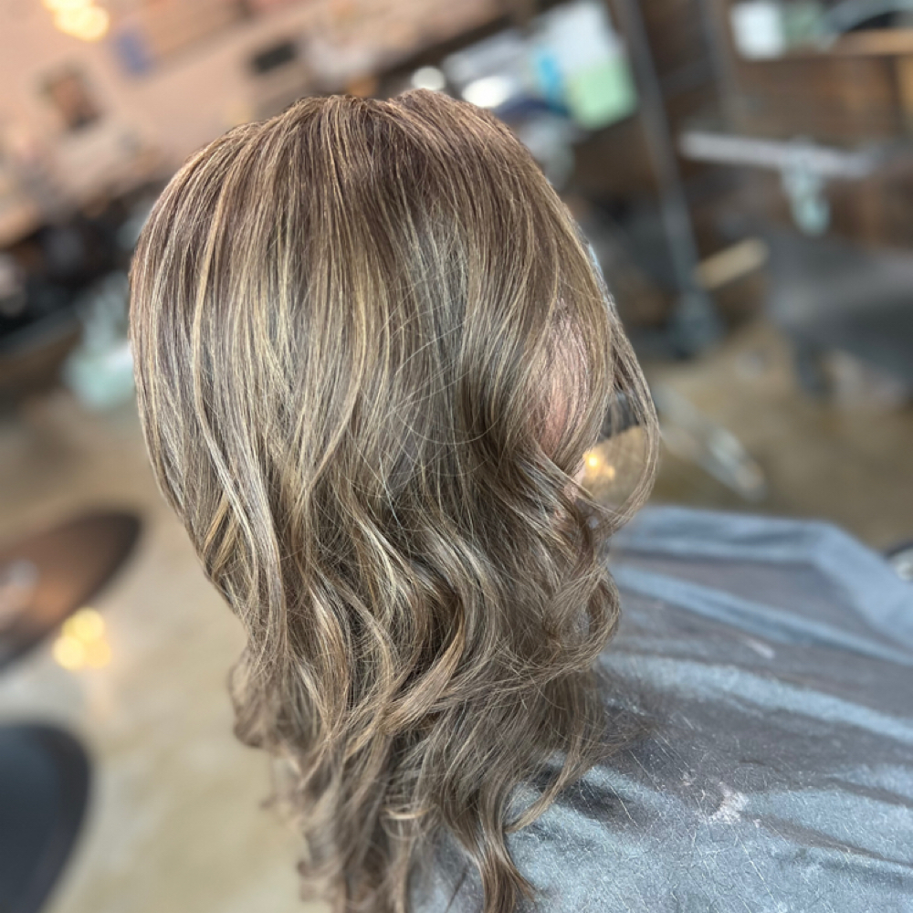 Partial Hilite W/Haircut at Brooke Mackey Salon @Salons by JC Aliana Trace in Richmond, TX