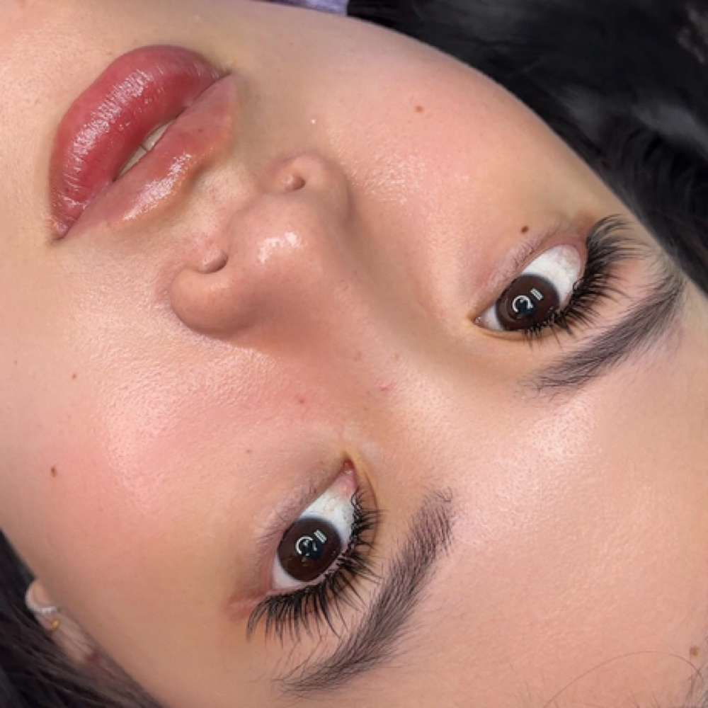 Wet Set Fill at Beautylosophy Lash & Permanent Makeup in Pearland, TX