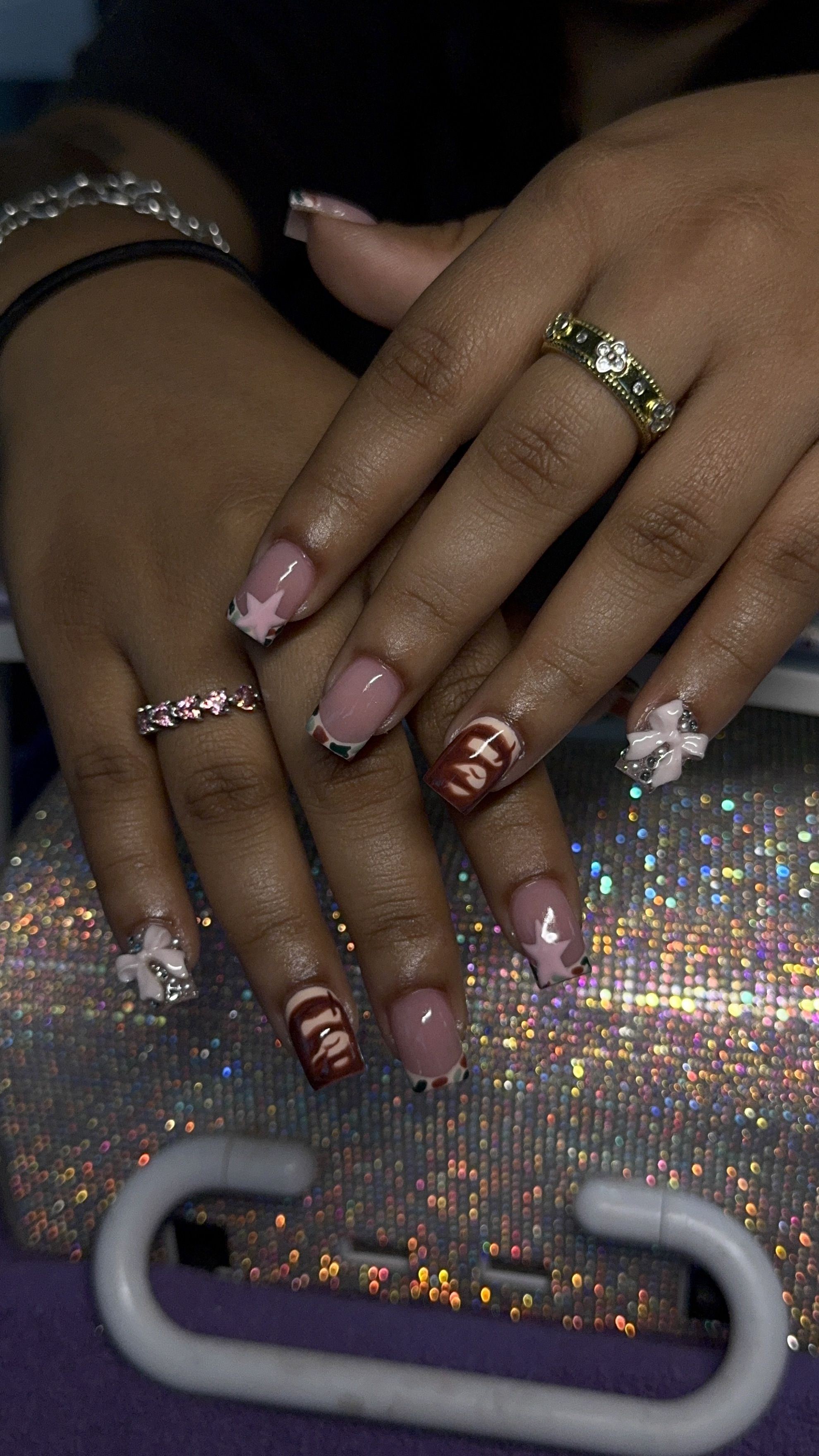 Medium Full set (2-3m) at Love At First Set by Lulu in Columbus, TX