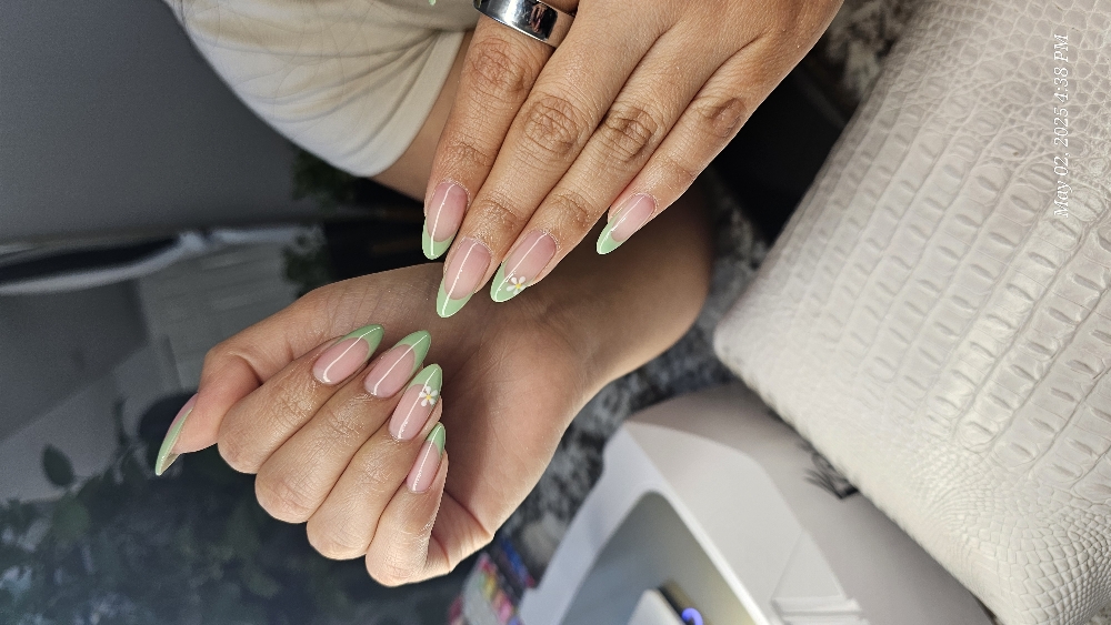 Classic Art Gel Manicure