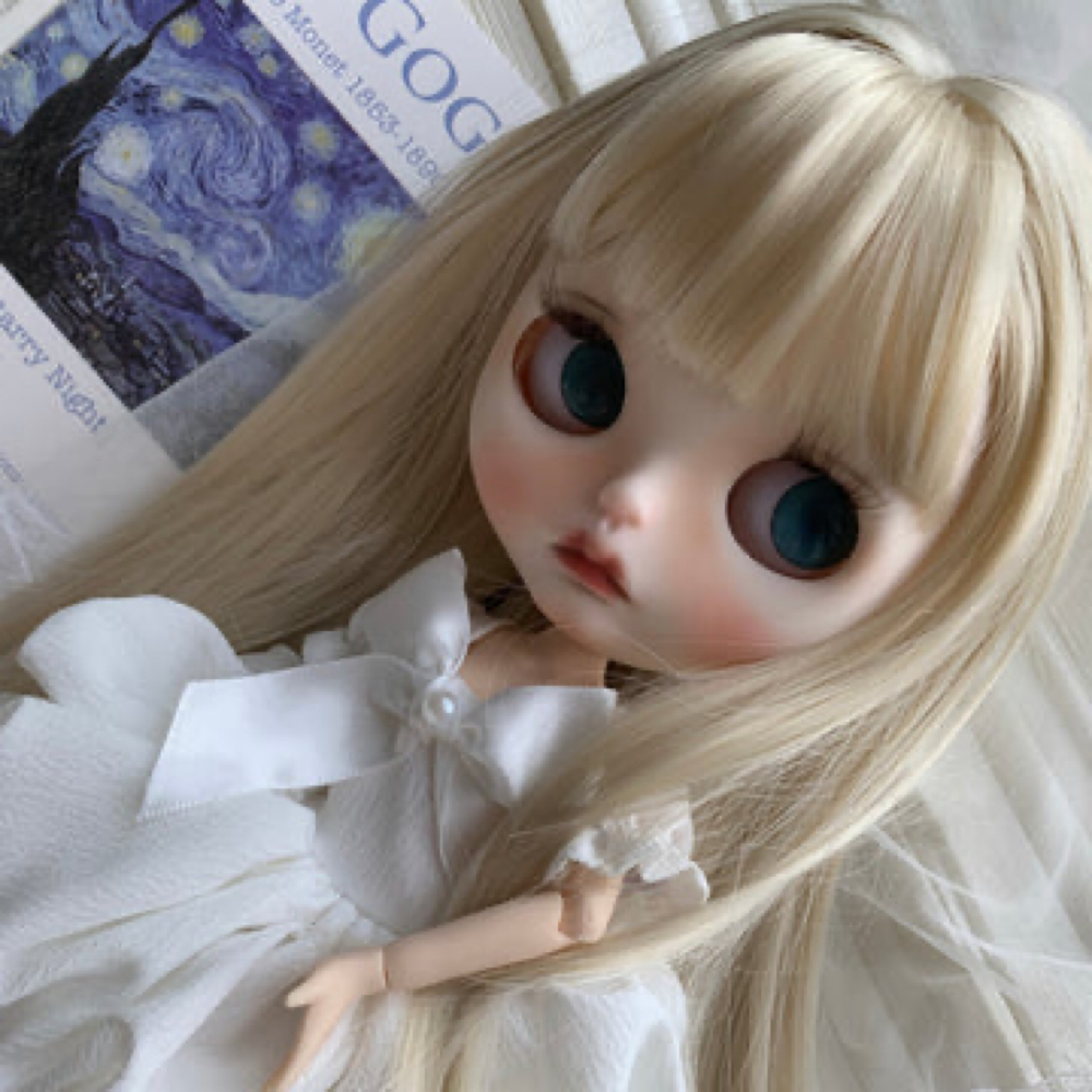 Bleach Touch Up at Bongo Notes in Los Angeles, CA