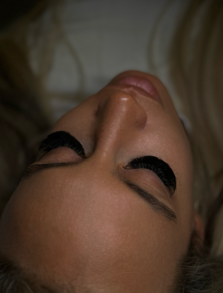 Mega Large/ 3 Week Lash Fill at Eden Esthetics in Dallas, TX