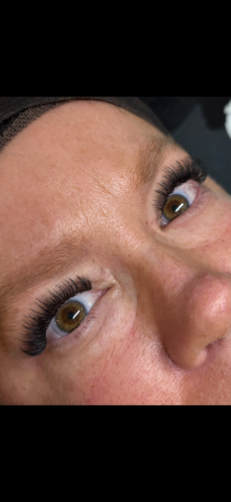 Hybrid Full Set at Outlaw Beauty in Fenton, MI