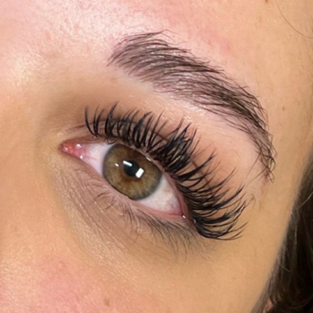 Wet Mascara Full Set at The Beauty Lab in Williamsville, NY