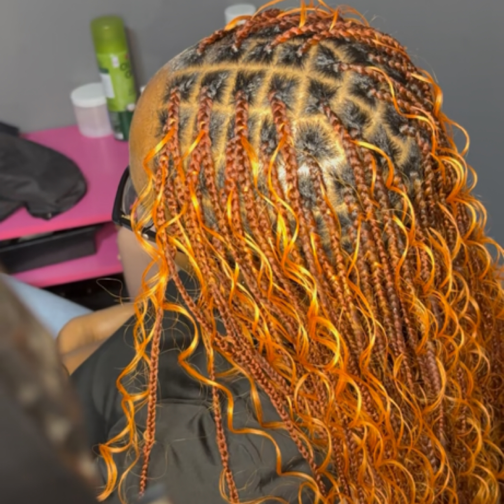 Smedium Knotless at BeautyBabeStylez in Houston, TX