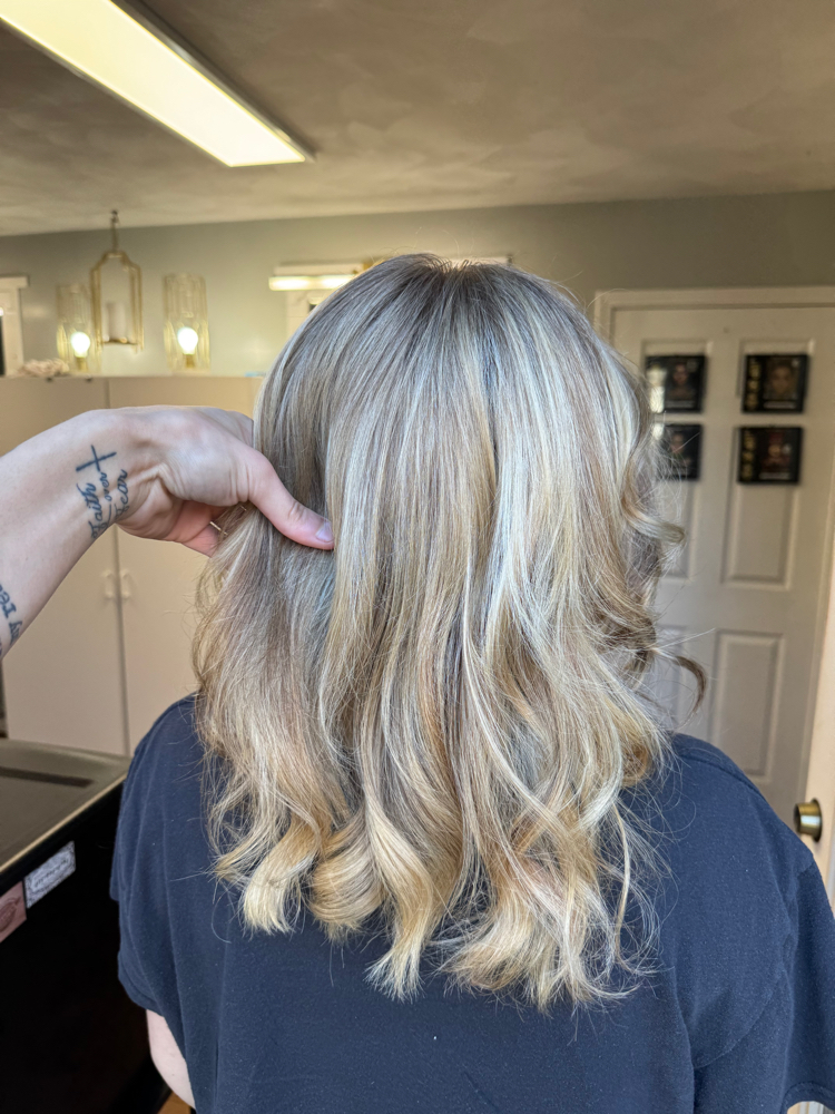 Partial Blonding Service