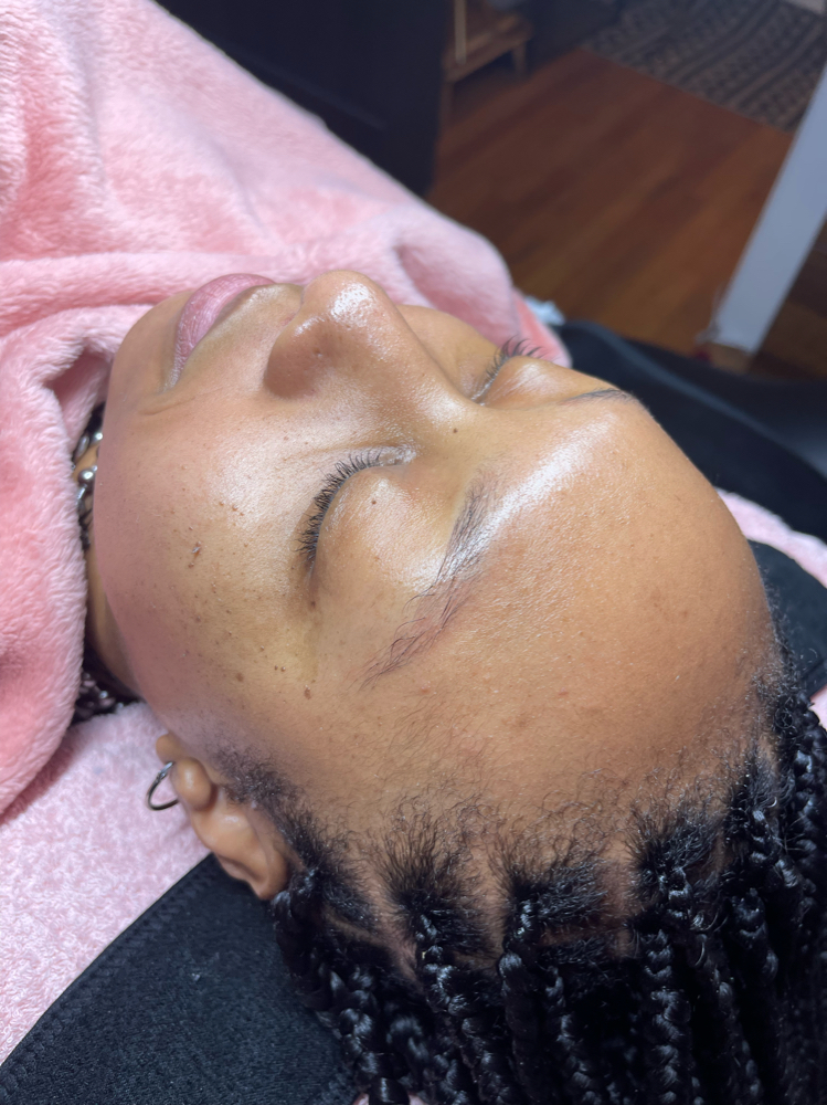 Happy Hour (Mini Facial)