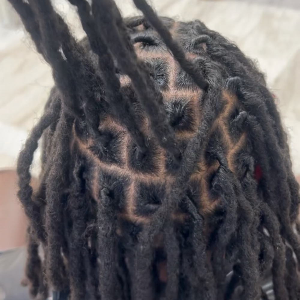 Loc Retwist at ApplesTouchh in Laurel, MD