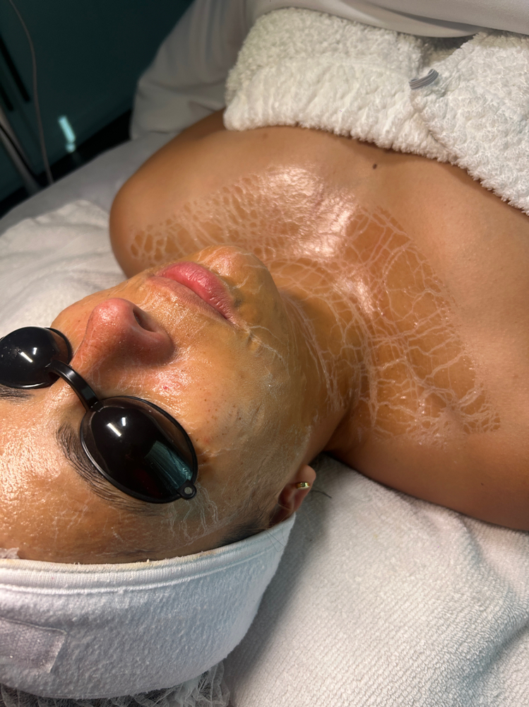 Firming Peptide Facial