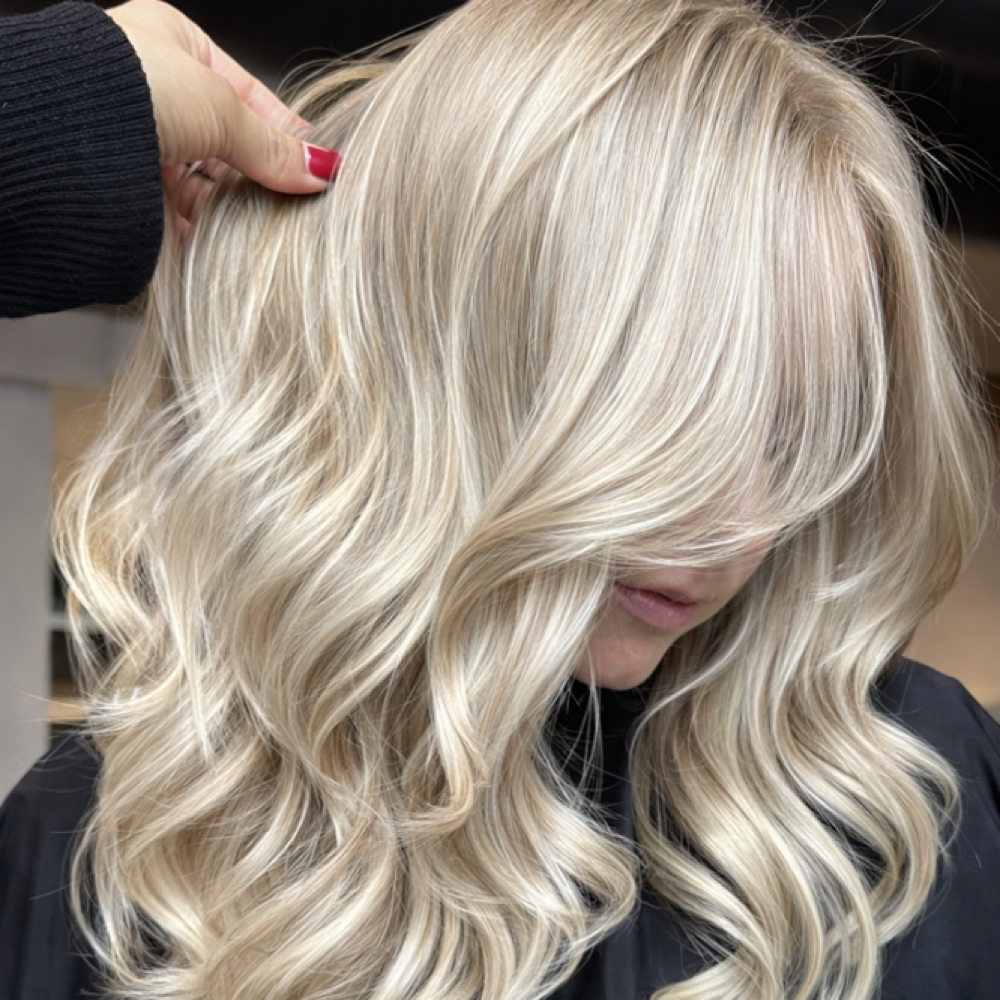 Full Highlight at Esencia Hair Studio in Nazareth, PA
