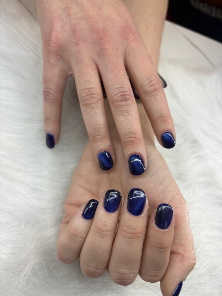 Manicures at Hermosa’s Trends in Denver, CO