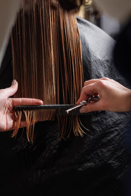 WOMENS HAIRCUT