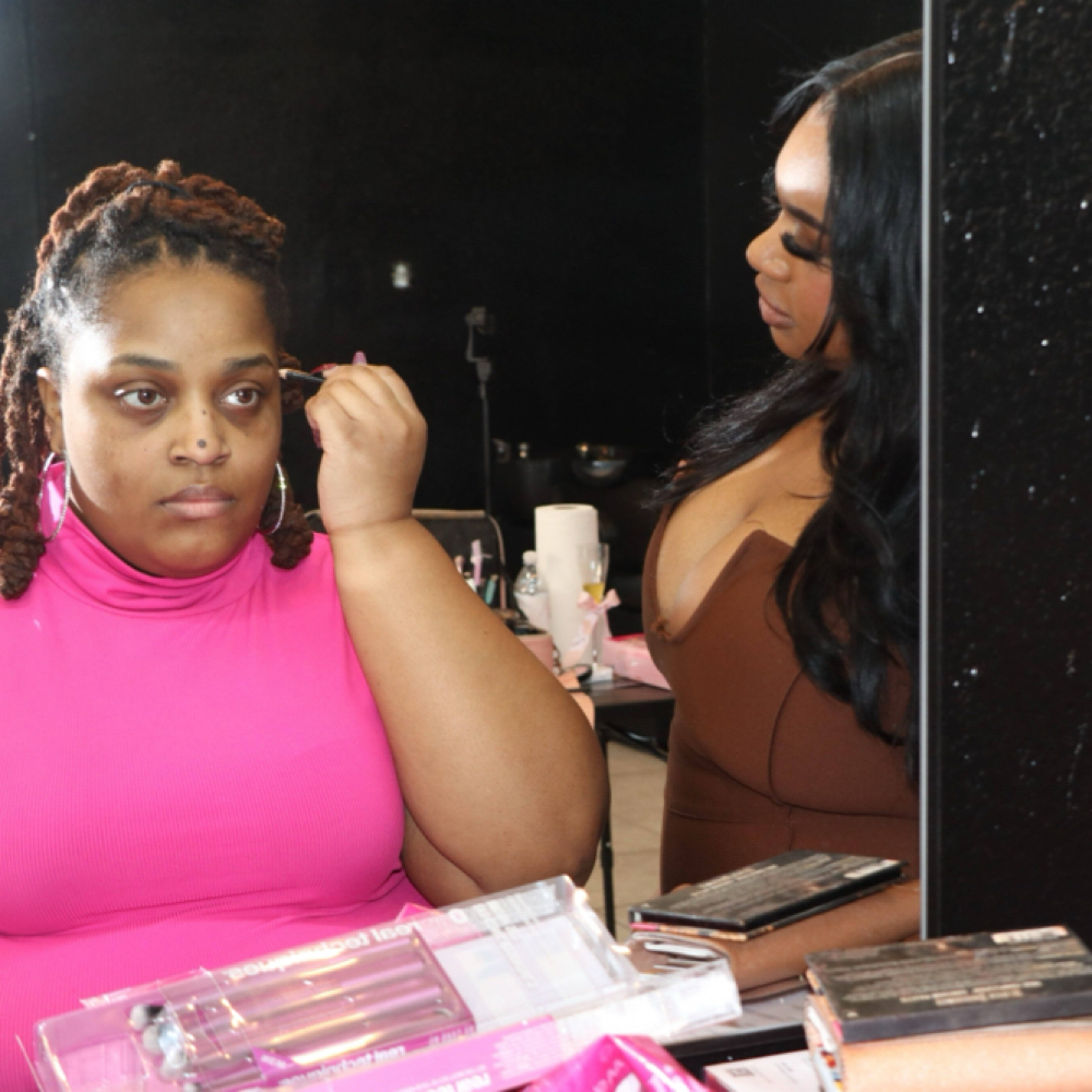 1:1 Beginner Makeup Class (No Kit) at Theslaylife in Dallas, TX