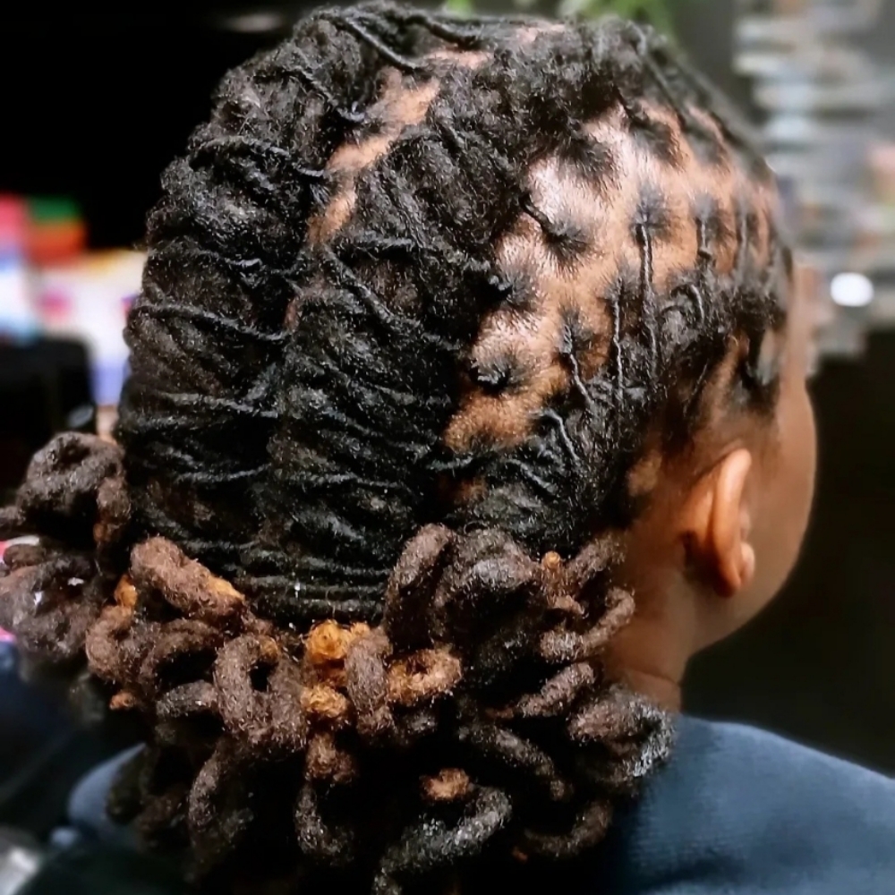 Loc Retwist With Style at Afrose Style Studio in Pennsylvania, PA