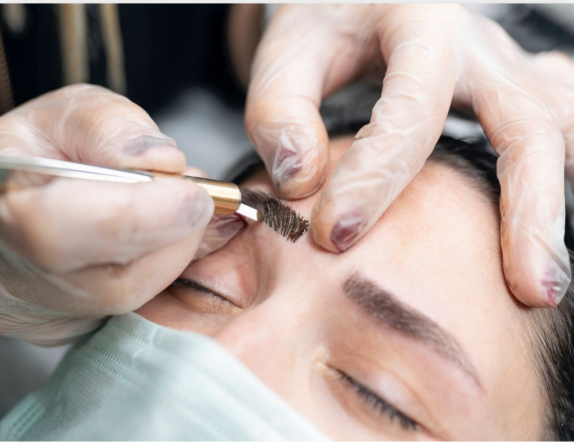 Microblading Eyebrows