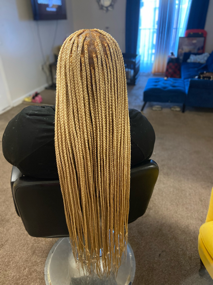 Medium Knotless Butt Length