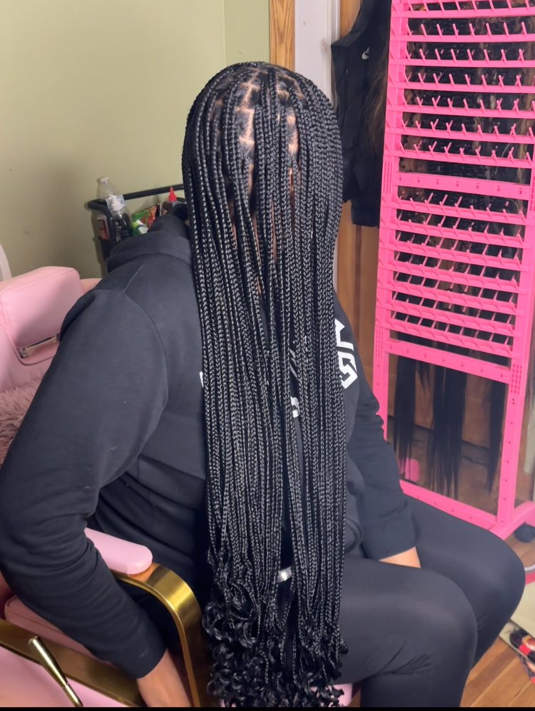 Smedium Knotless