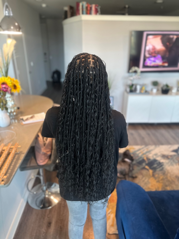 Boho Medium Knotless Braids