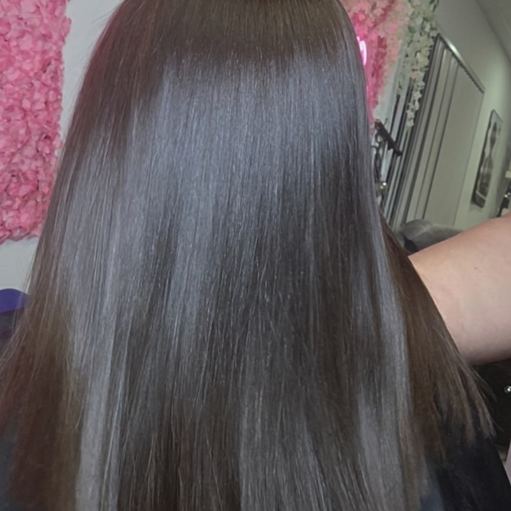 Genoma at Glamour Spa Hair Skin And Nails in Tampa, FL