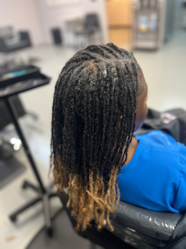 Interlocking Retwist (50 Less)