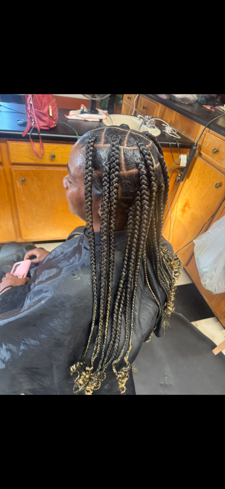 Large Knotless Braids
