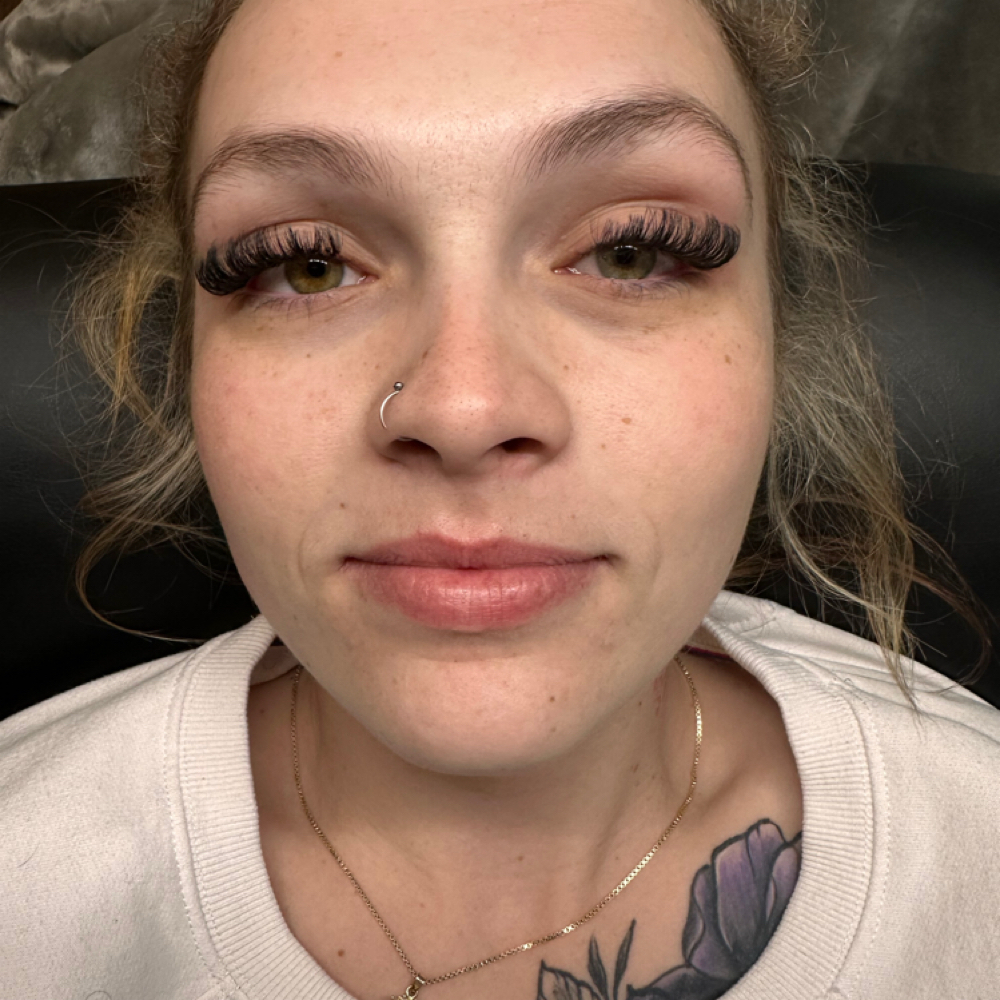 Volume Lash Extension Set at Lash & Tell in Indianapolis, IN